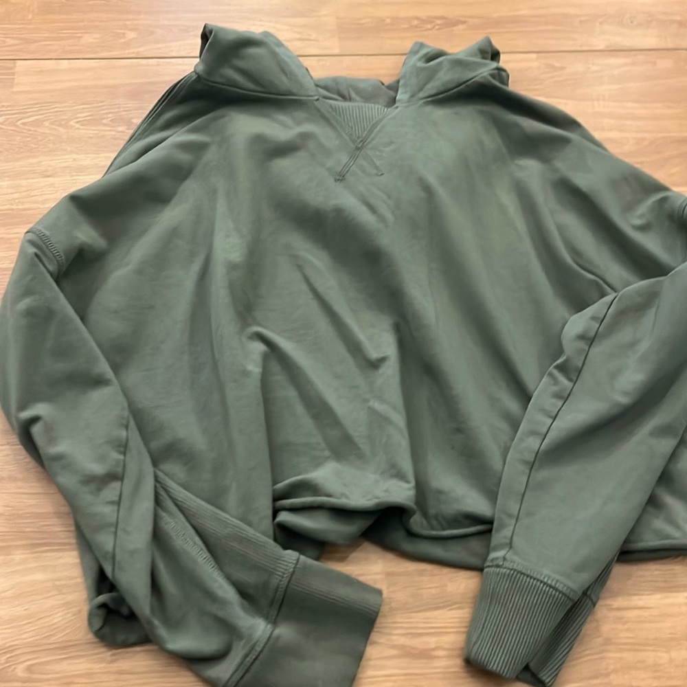 COPY - Aerie cropped hoodie